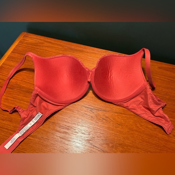 Victoria Secret 32DDD PUSH-UP - Picture 3 of 4